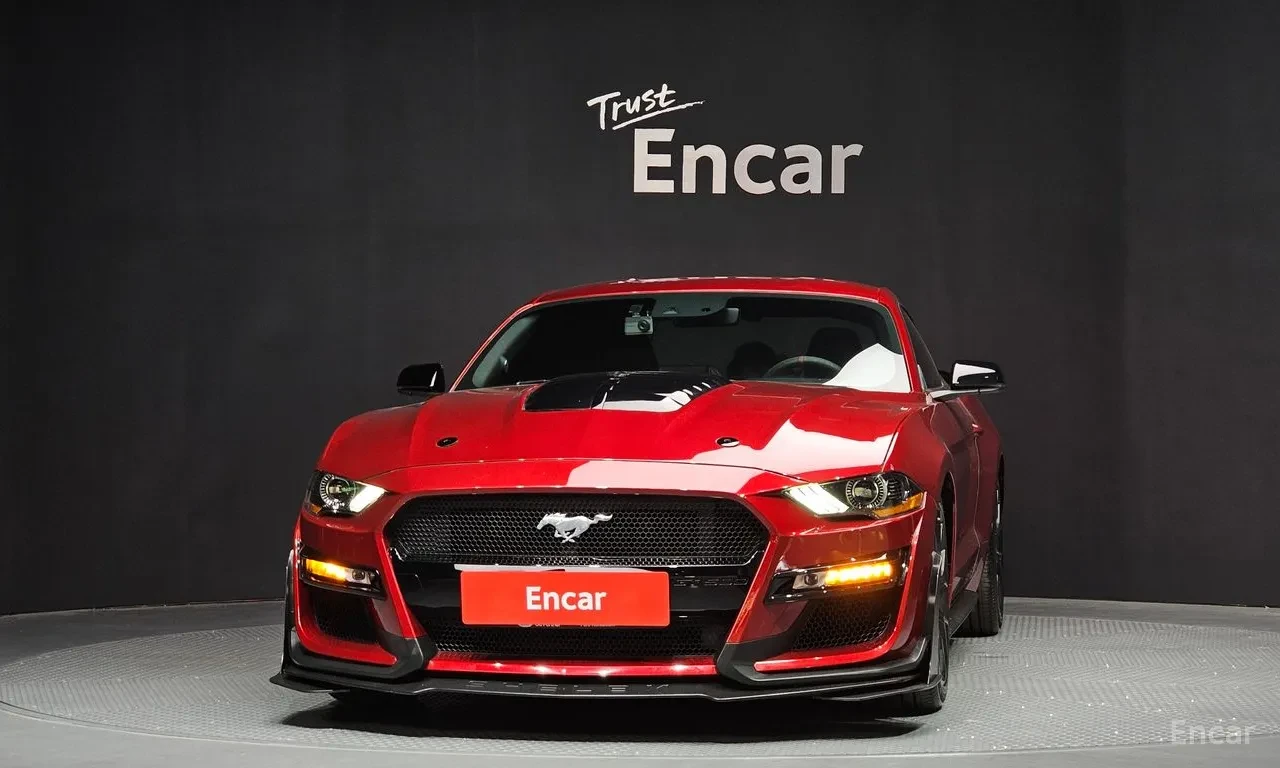 Ford Mustang 2.3 / FACELIFT / 10SPD / ОБДУХ / ДИГИТАЛ / SPOILER, снимка 3 - Автомобили и джипове - 54804703