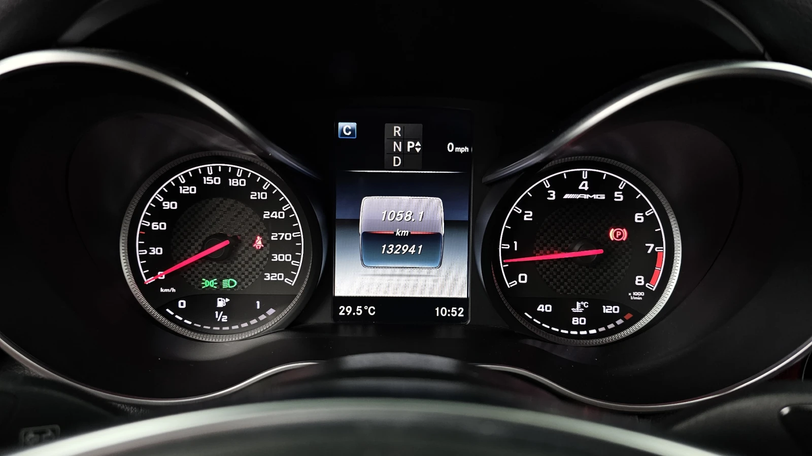 Mercedes-Benz C 63 AMG 360* BURMASTER* HEAD-UP* F1* CARBON* КРАЙНА ЦЕНА, снимка 8 - Автомобили и джипове - 54975370