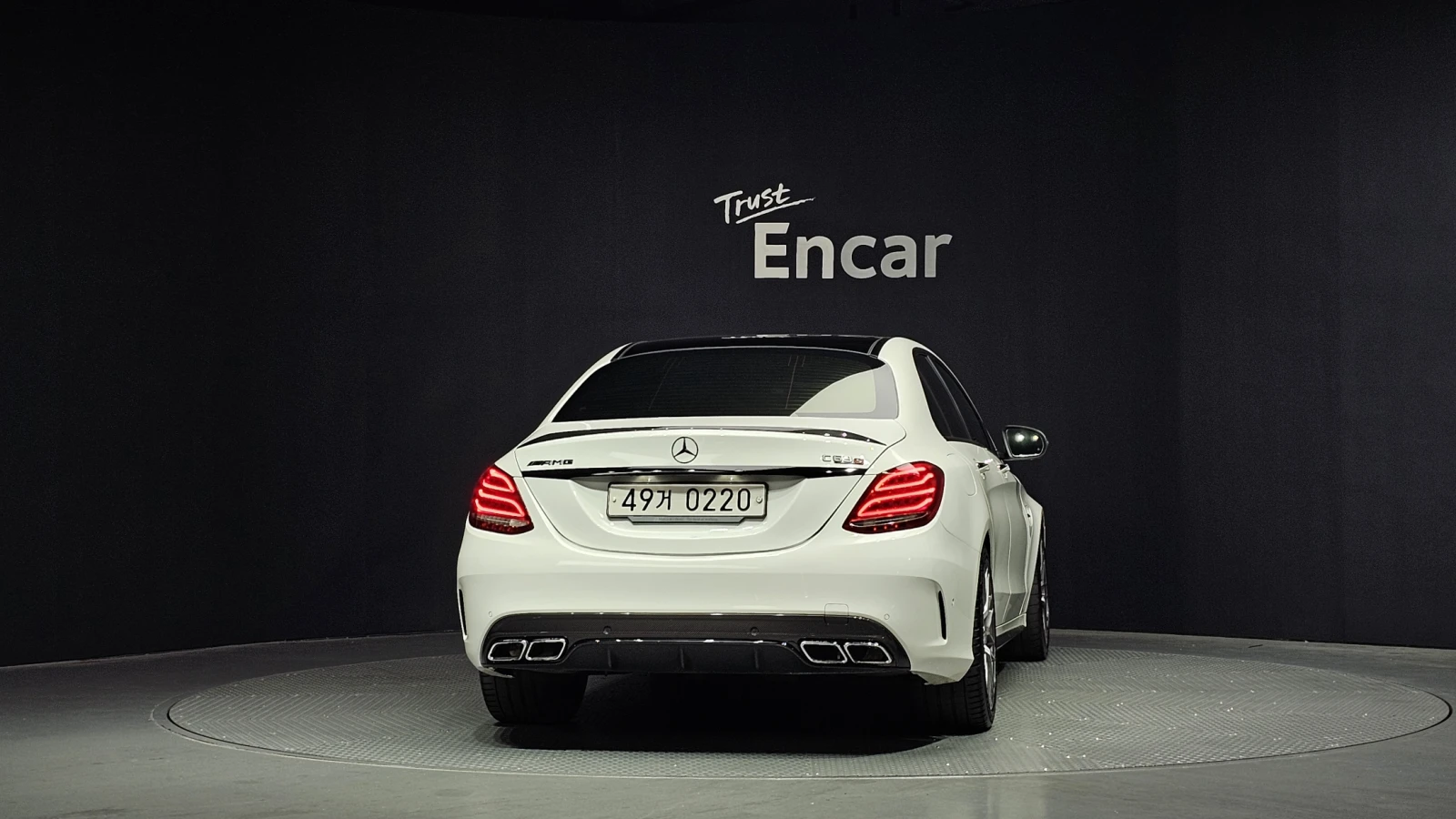 Mercedes-Benz C 63 AMG 360* BURMASTER* HEAD-UP* F1* CARBON* КРАЙНА ЦЕНА, снимка 3 - Автомобили и джипове - 54975370