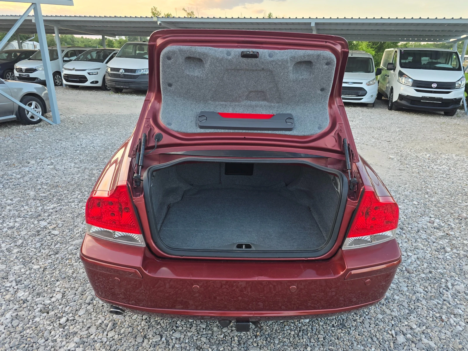 Volvo S60 2, 4 D АВТОМАТИК !! , снимка 15 - Автомобили и джипове - 55058990