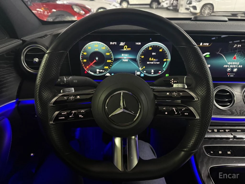 Mercedes-Benz E 220 4MATIC* AMG LINE* DISTRONIC* 360* КРАЙНА ЦЕНА, снимка 10 - Автомобили и джипове - 55441234