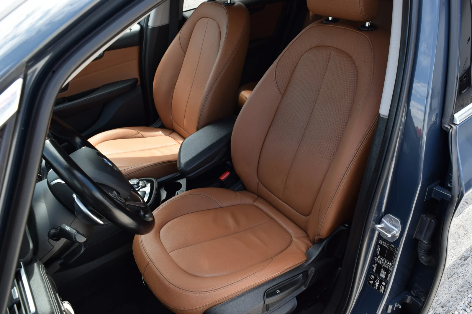 BMW 2 Active Tourer 2.0D* 190kc* X-Drive* Кожа* Нави* Топ!!, снимка 10 - Автомобили и джипове - 55448367