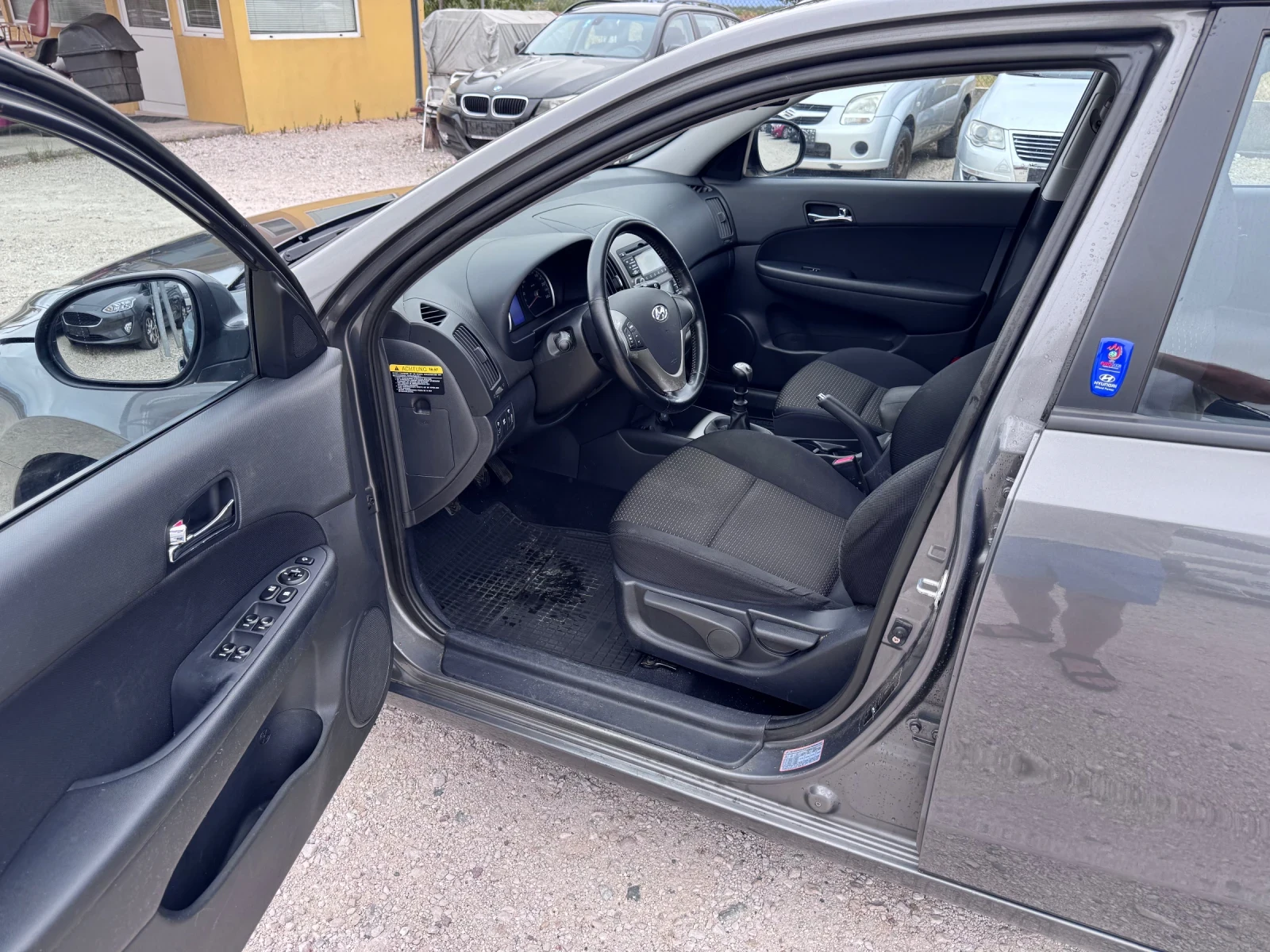 Hyundai I30 1, 6 / 115 PS 98 000 KM, снимка 11 - Автомобили и джипове - 55845363