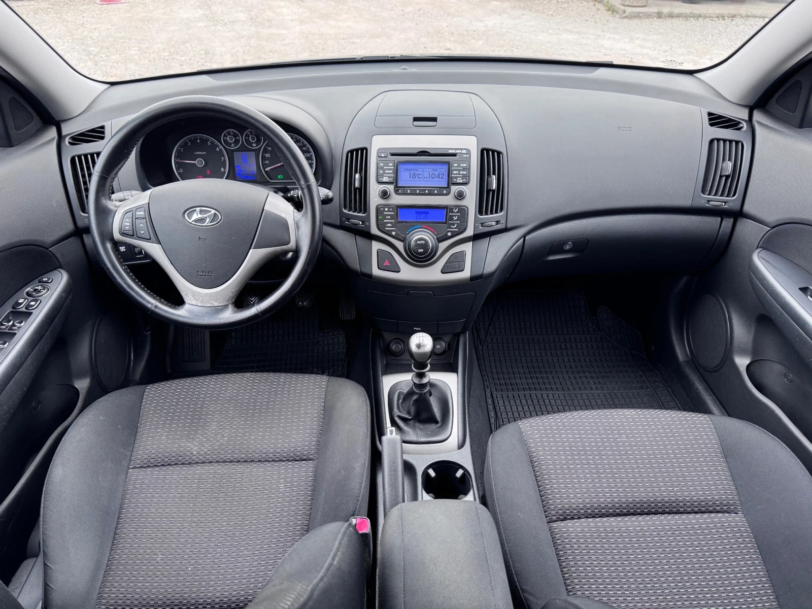 Hyundai I30 1, 6 / 115 PS 98 000 KM, снимка 9 - Автомобили и джипове - 55845363