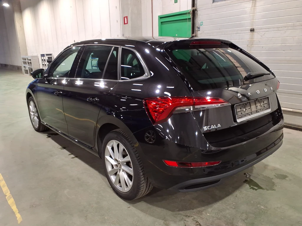 Skoda Scala 1.6 TDi/ Style/ DSG/ Очакван!, снимка 2 - Автомобили и джипове - 55903059