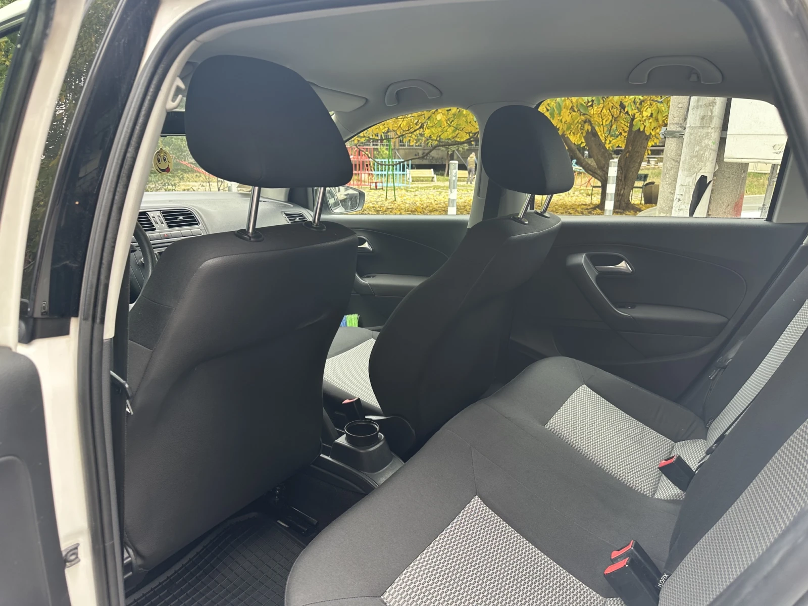 VW Polo 1.2, снимка 8 - Автомобили и джипове - 56097299