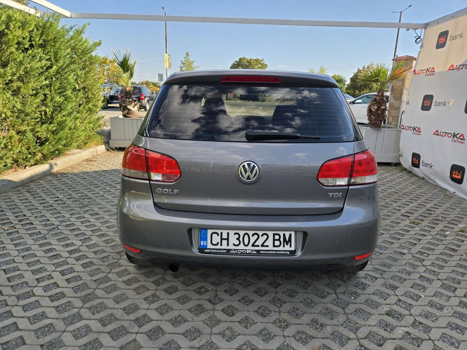 VW Golf 1.6TDI-105кс= 170.000км= КЛИМАТРОНИК= EURO 5A, снимка 4 - Автомобили и джипове - 56133745