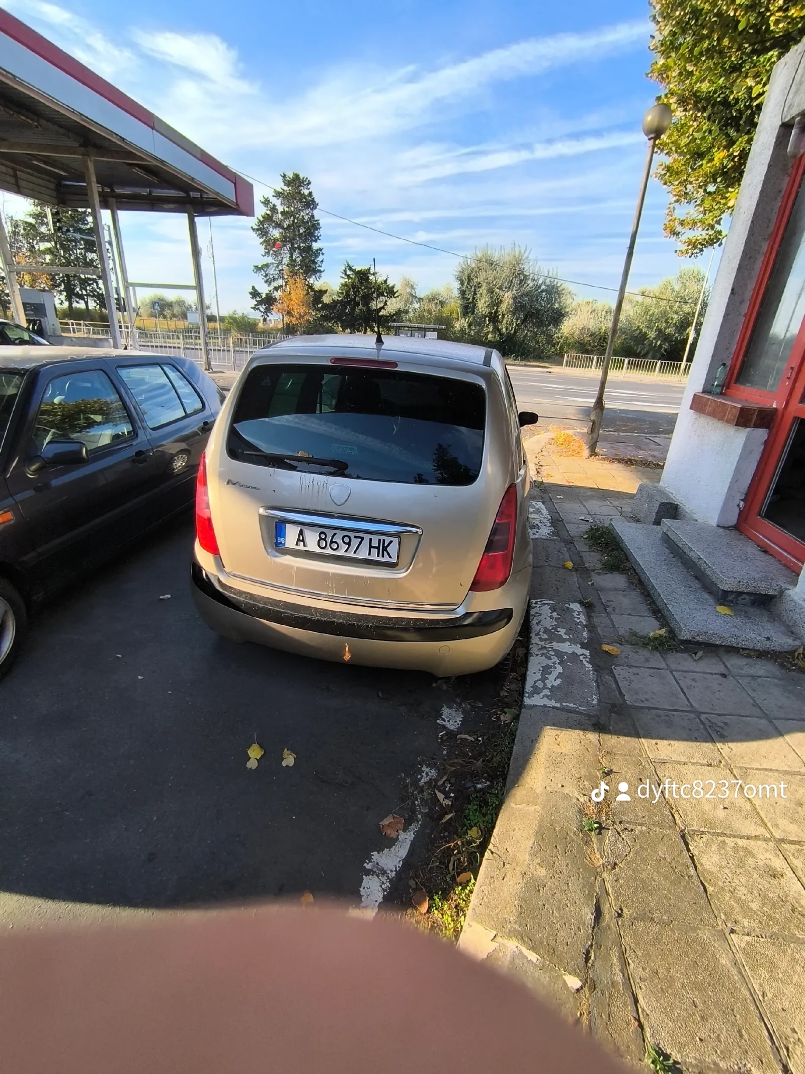 Lancia Musa Седан 