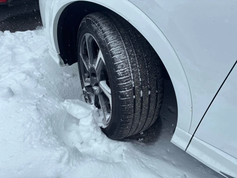 Audi Q3 * Progressiv * CARFAX * БЕЗ ПЪРВОНАЧАЛНА ВНОСКА, снимка 7 - Автомобили и джипове - 53182410