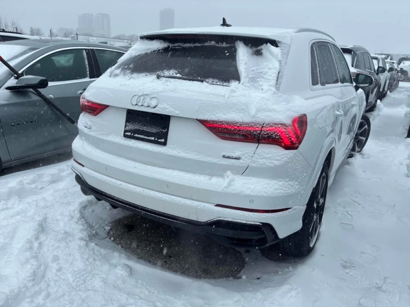 Audi Q3 * Progressiv * CARFAX * БЕЗ ПЪРВОНАЧАЛНА ВНОСКА, снимка 4 - Автомобили и джипове - 53182410