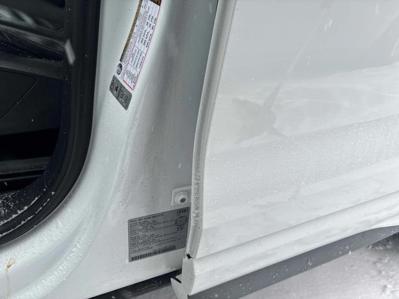 Audi Q3 * Progressiv * CARFAX * БЕЗ ПЪРВОНАЧАЛНА ВНОСКА, снимка 10 - Автомобили и джипове - 53182410