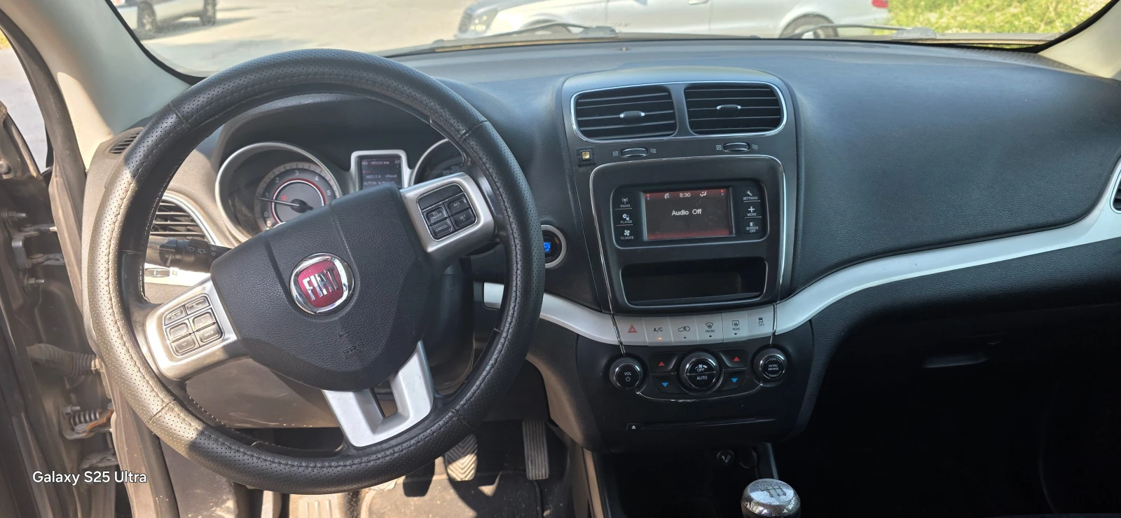 Fiat Freemont 2.0d  4x4 - изображение 8