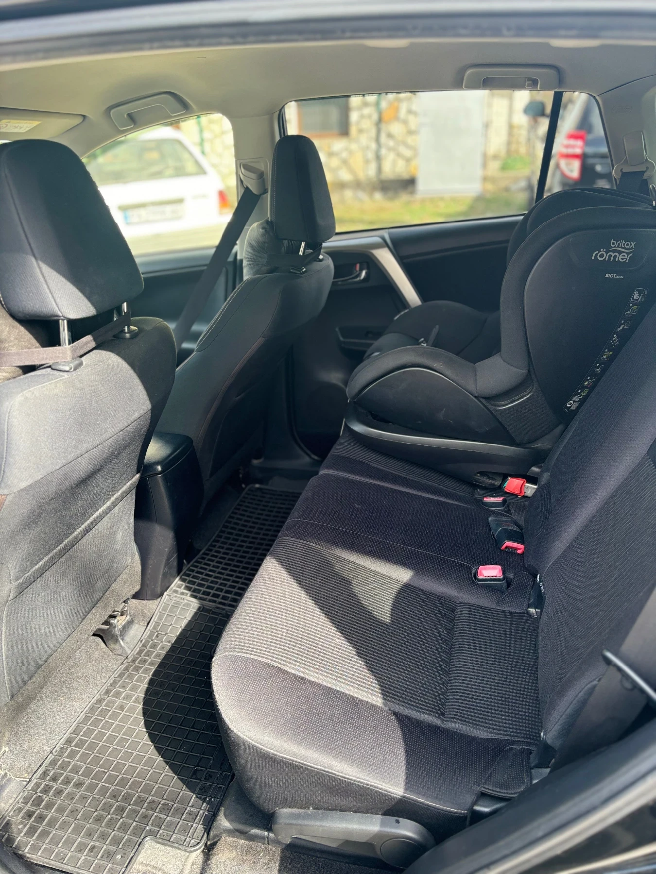 Toyota Rav4 Rav4 2.2 150 hp - изображение 10