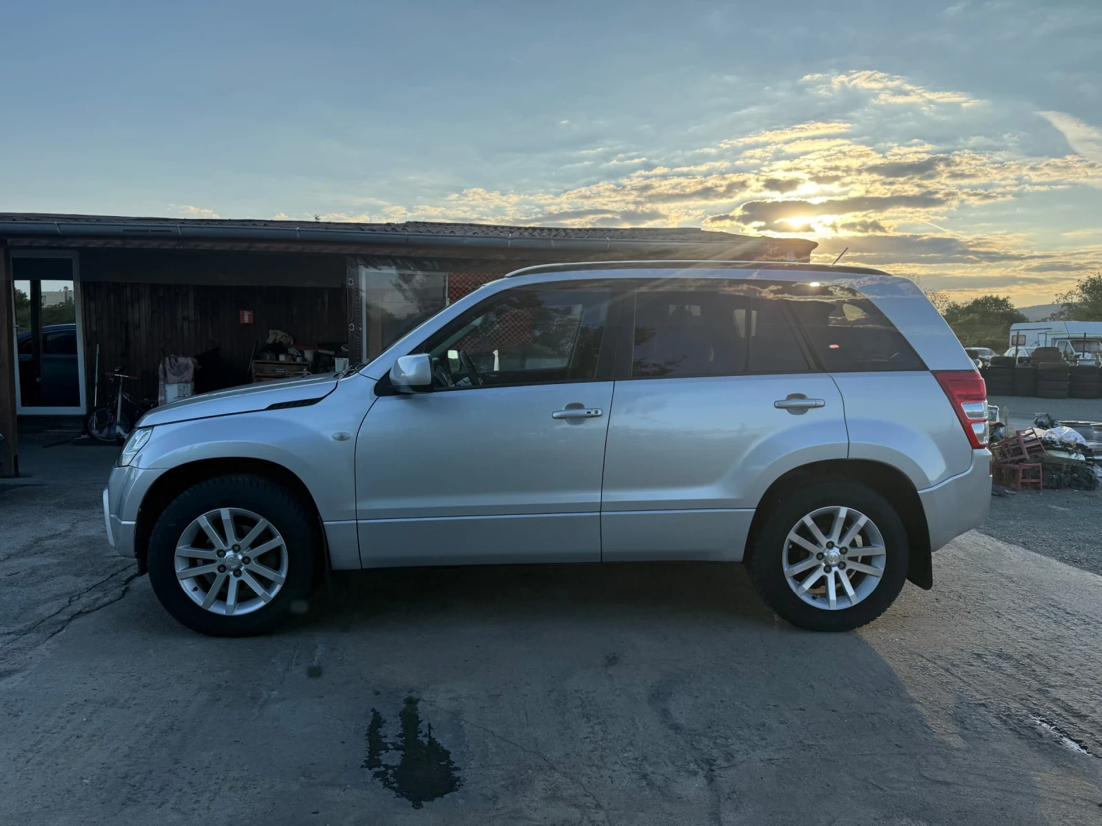 Suzuki Grand vitara 2.0 - изображение 4