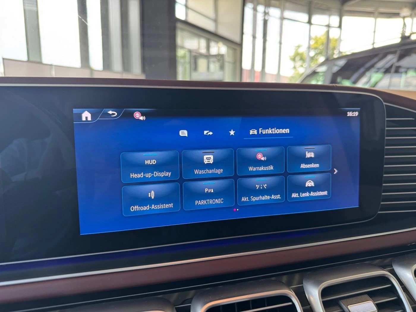 Mercedes-Benz GLS 600 MAYBACH/FACELIFT/FIRST CLASS/DESIGNO/E-ACTIVE BODY - изображение 10