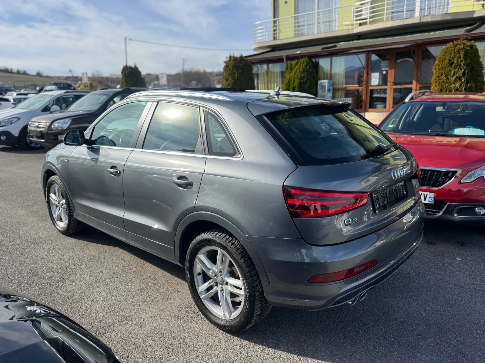 Audi Q3 2.0TDI Sline quattro TOP TOP - изображение 4