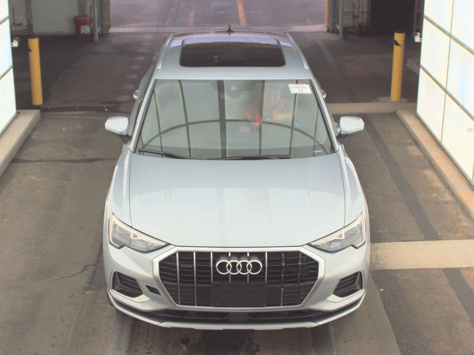 Audi Q3 2.0T Premium - изображение 2