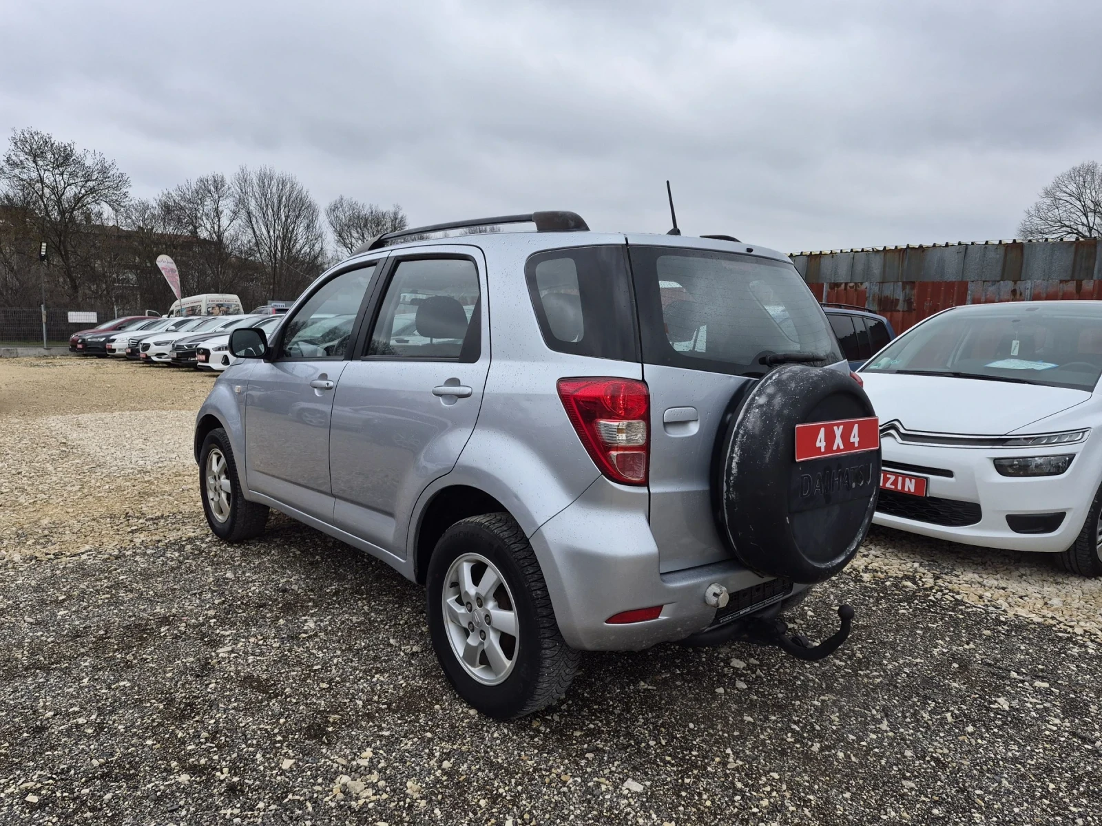 Daihatsu Terios АВТОМАТИК 4х4, снимка 3 - Автомобили и джипове - 53947068