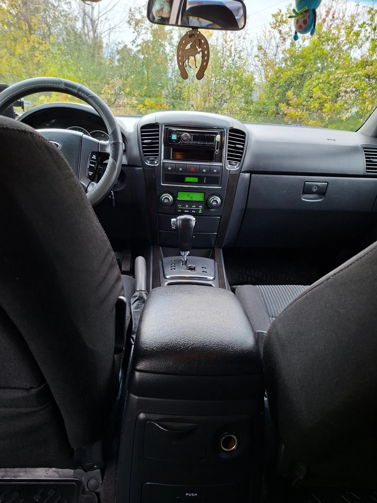 Kia Sorento, снимка 2 - Автомобили и джипове - 54245362