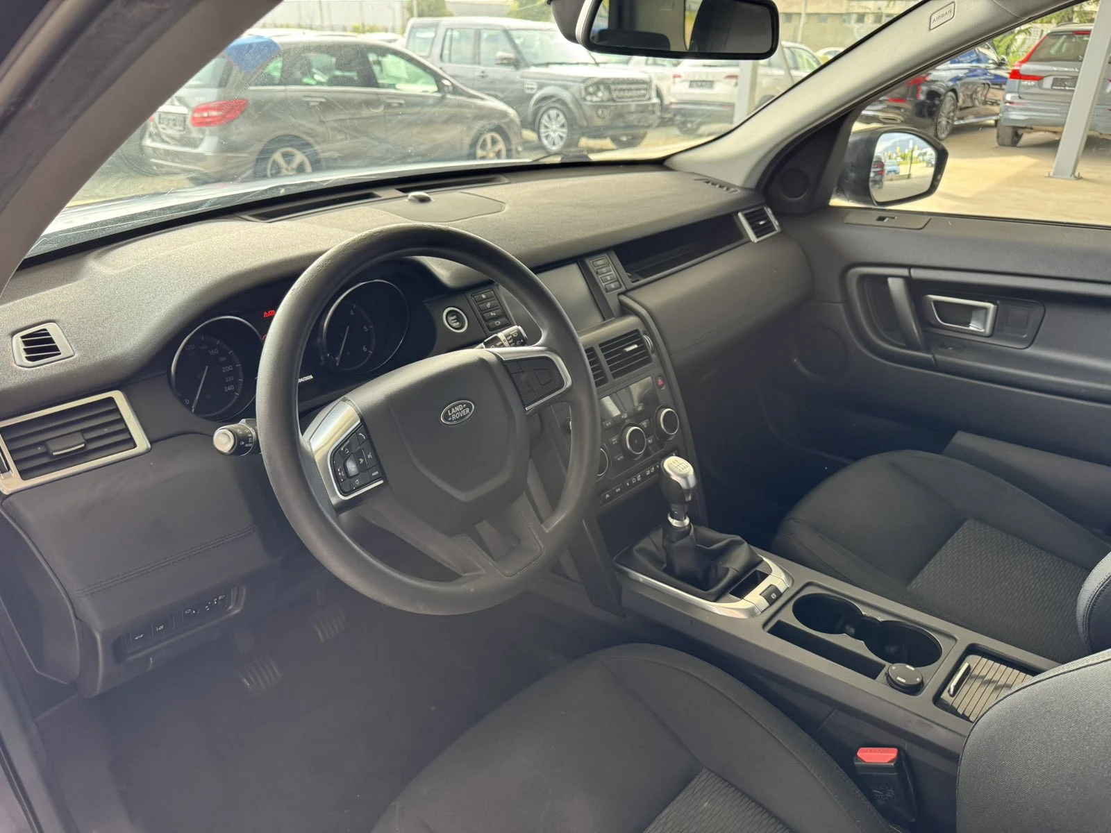 Land Rover Discovery Sport 2.0D* 150ps* 4x4* 153хл.км* НАВИ* КАМЕРА, снимка 9 - Автомобили и джипове - 54357660