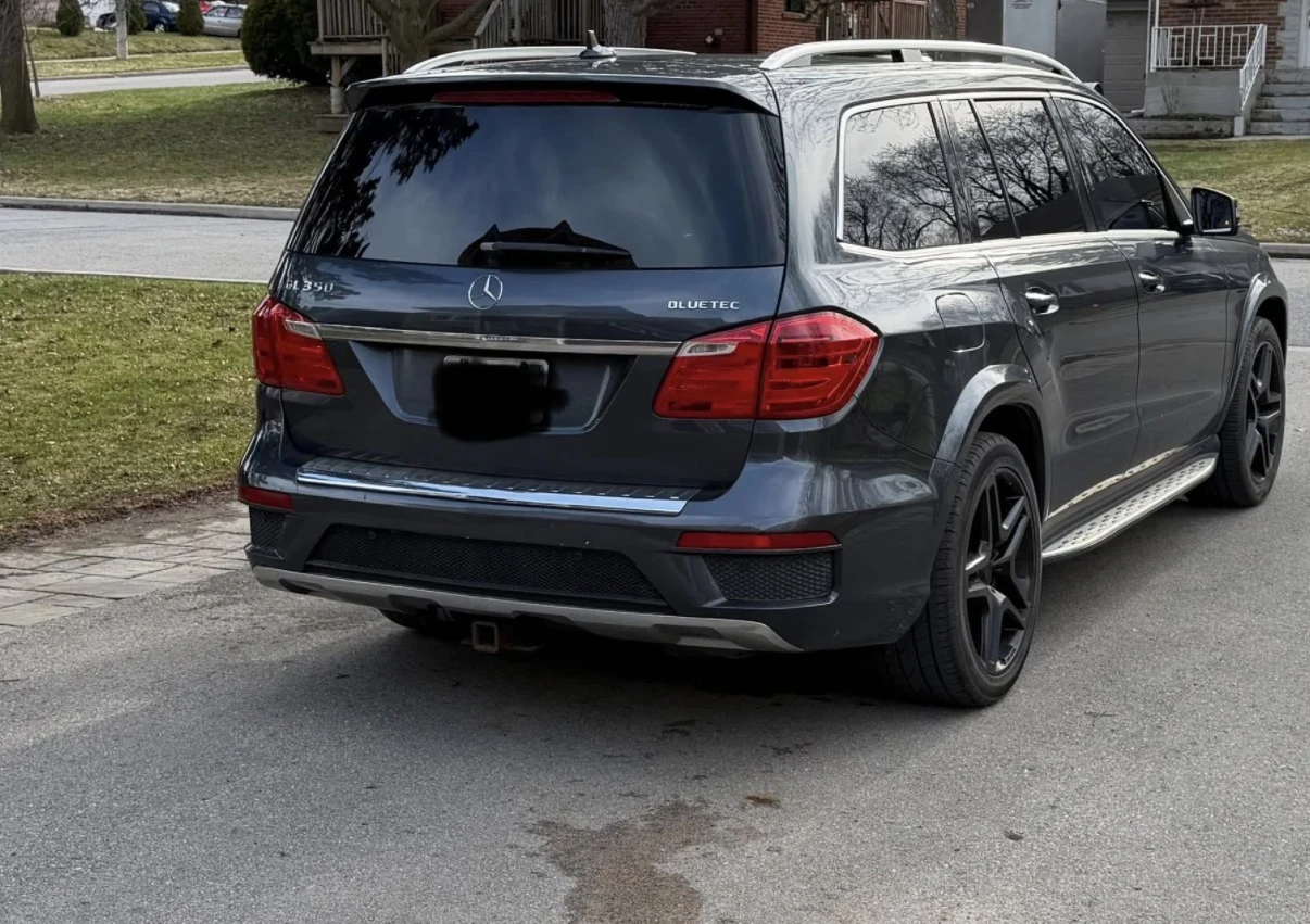 Mercedes-Benz GL 350 D / AMG / DESIGNO / 360* CAMERA / CARFAX / 7 МЕСТА, снимка 3 - Автомобили и джипове - 54490754