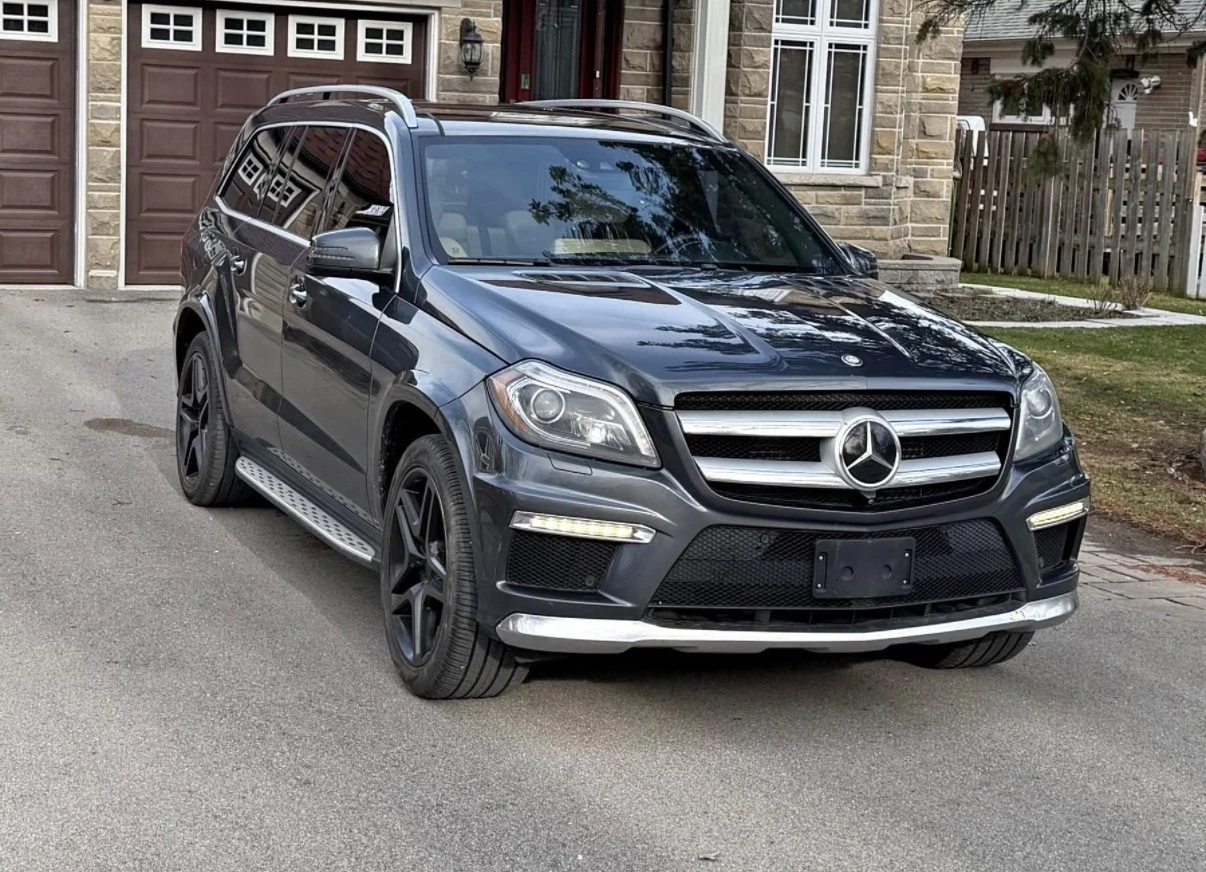 Mercedes-Benz GL 350 D / AMG / DESIGNO / 360* CAMERA / CARFAX / 7 МЕСТА, снимка 2 - Автомобили и джипове - 54490754