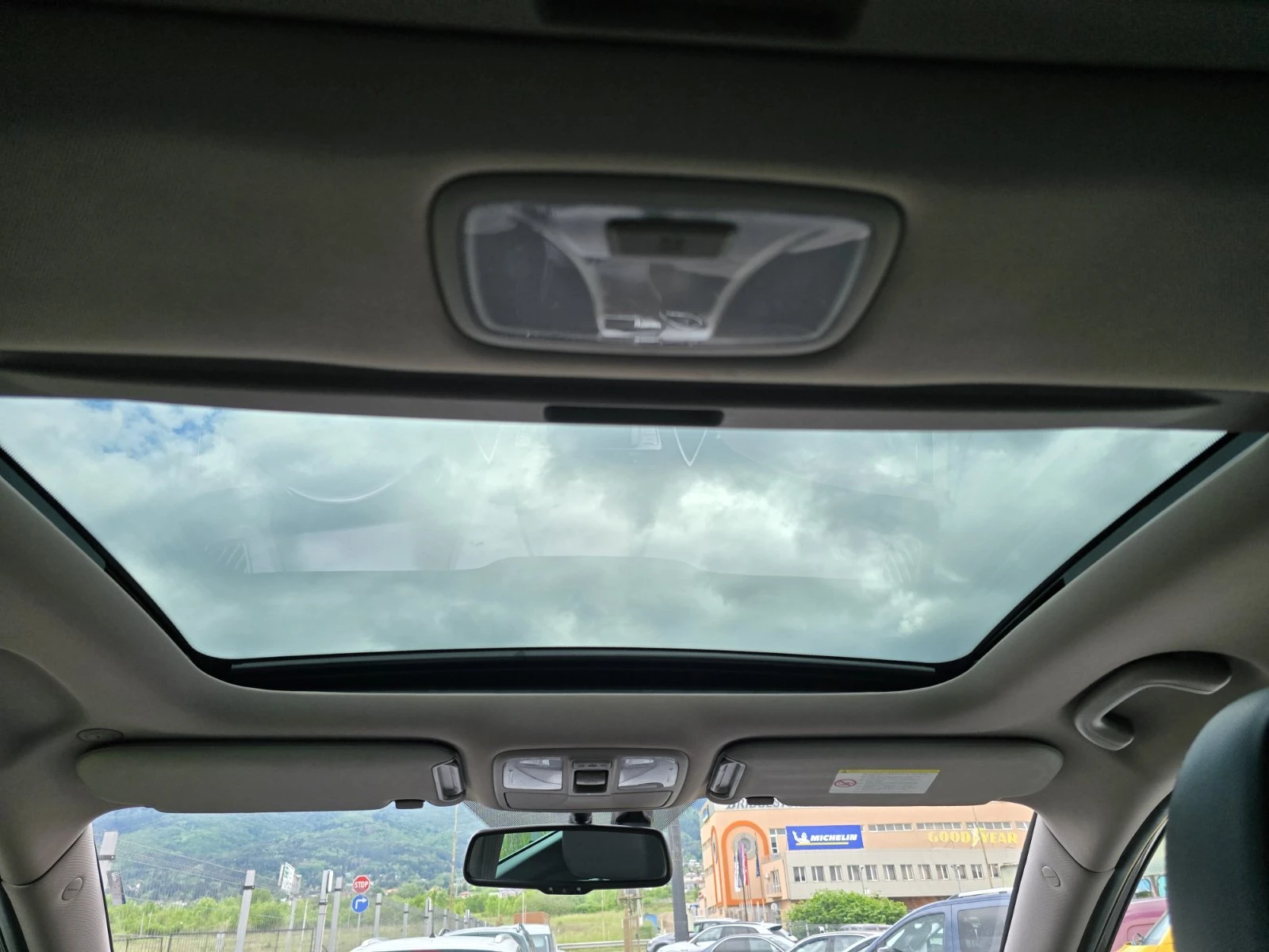 Hyundai IX35 2.0CRDI АВТОМАТИК КОЖА 4Х4, снимка 11 - Автомобили и джипове - 54653571