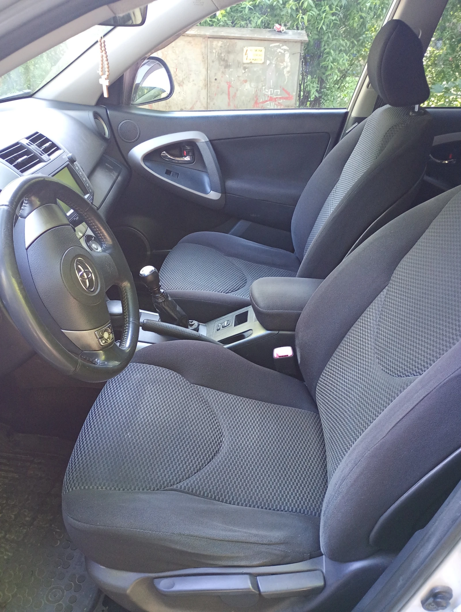 Toyota Rav4 D4D, снимка 6 - Автомобили и джипове - 55250684