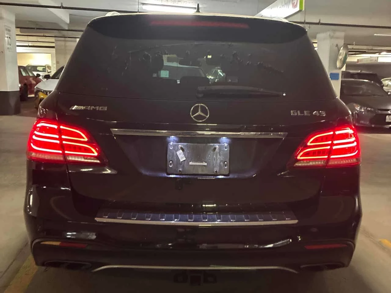 Mercedes-Benz GLE * AMG 43 * CARFAX * ОПЦИЯ ЗА ФИНАНСИРАНЕ , снимка 4 - Автомобили и джипове - 55396638