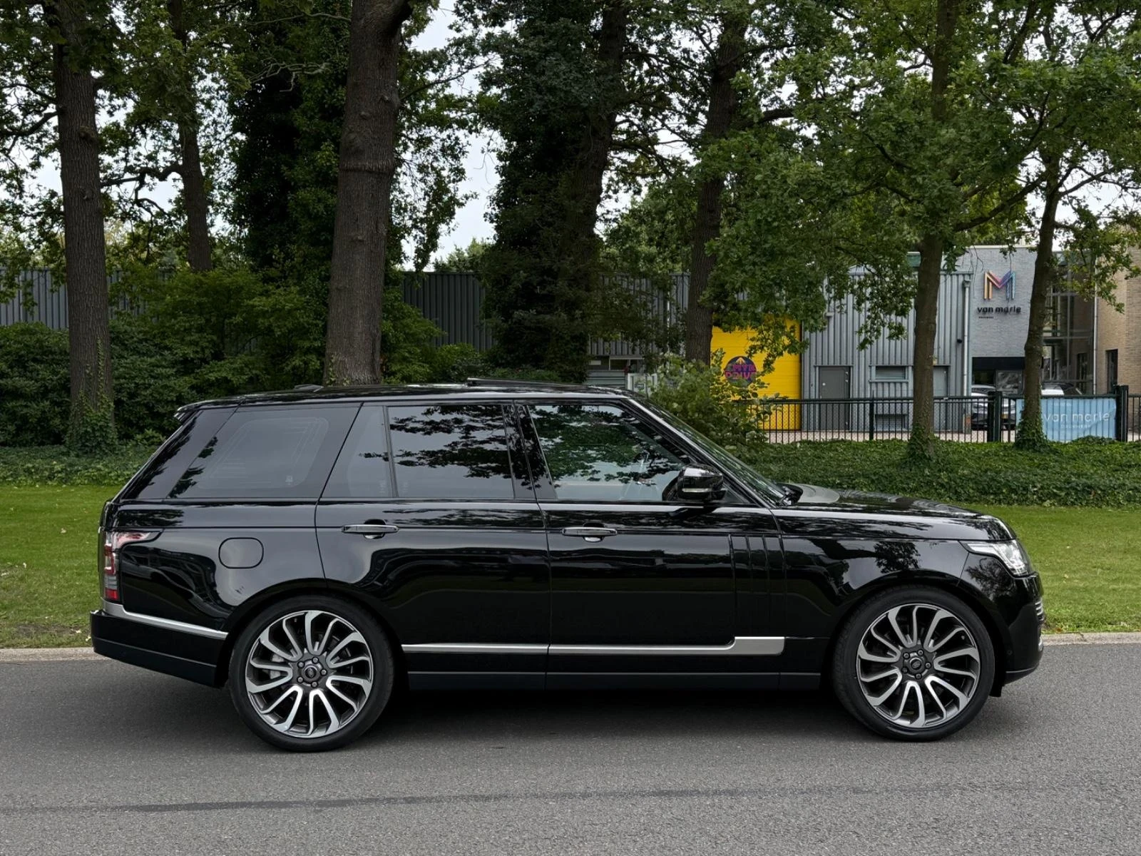 Land Rover Range rover Land Rover Range rover 3.0D AUTOBIOGRAPHY  TOP, снимка 2 - Автомобили и джипове - 56222186