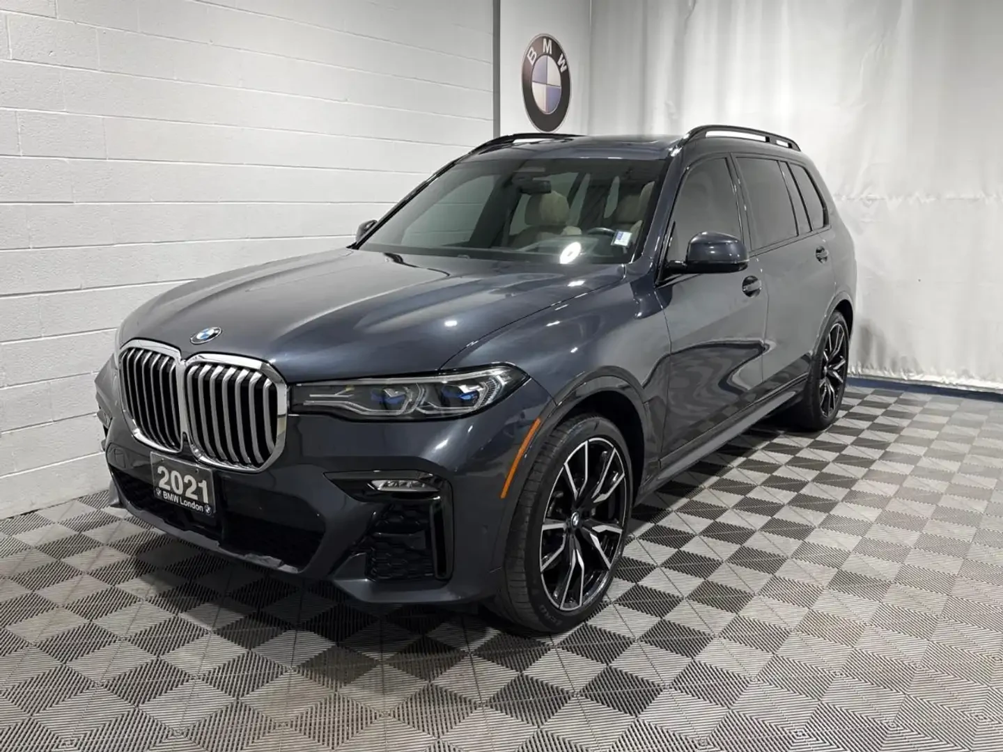 BMW X7 FULL/ЛИЗИНГ БЕЗ ПЪРВОНАЧАЛНА/ВЪЗДУХ/HK/HUD/ОБДУХ..