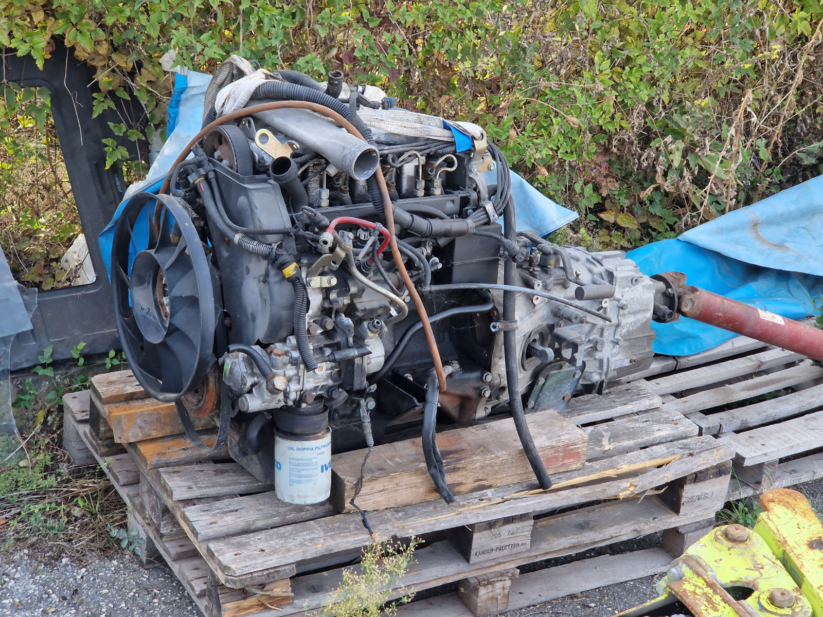 Iveco 35c13 Двигател и скоростна кутия - изображение 1