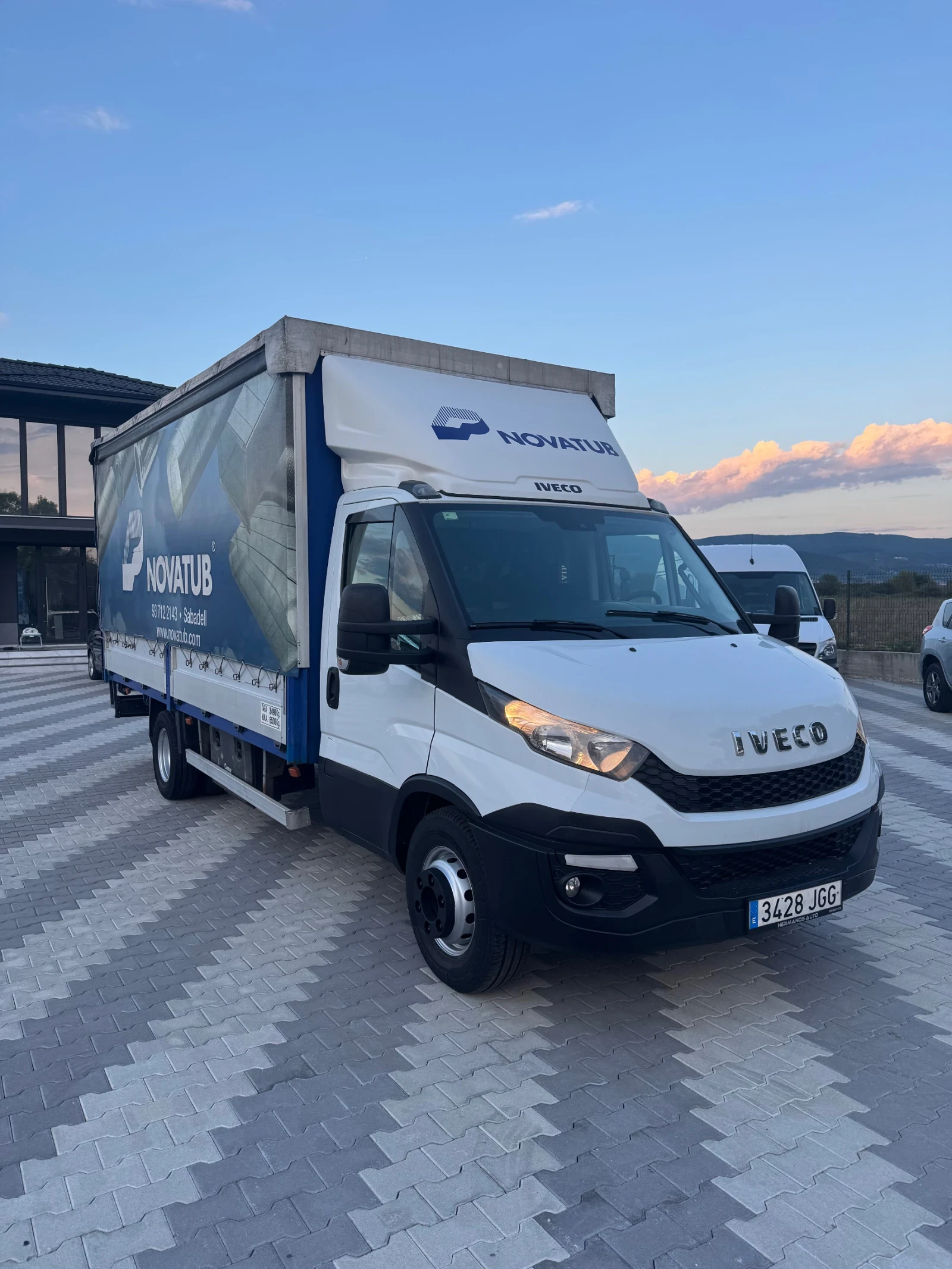 Iveco Daily 65C17, снимка 3 - Бусове и автобуси - 55997541