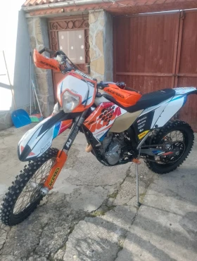 Ktm 250 Моторът има спортни радиатори и мъркучи, снимка 1