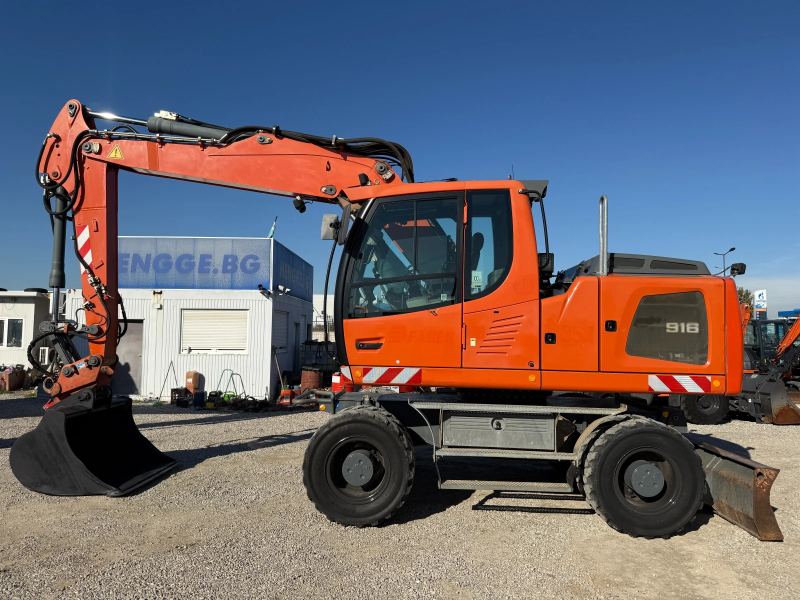 Багер Liebherr A 916, снимка 1