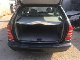 Mercedes-Benz C 220, снимка 3