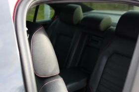 VW Golf VW Jetta GLI 2.0 TSI 211hp/DSG/99km/Keyless/TOP, снимка 13
