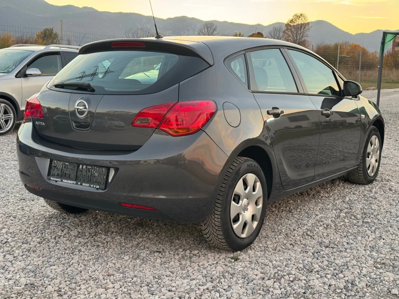 Opel Astra 1, 4 101 к.с., снимка 7 - Автомобили и джипове - 47815051