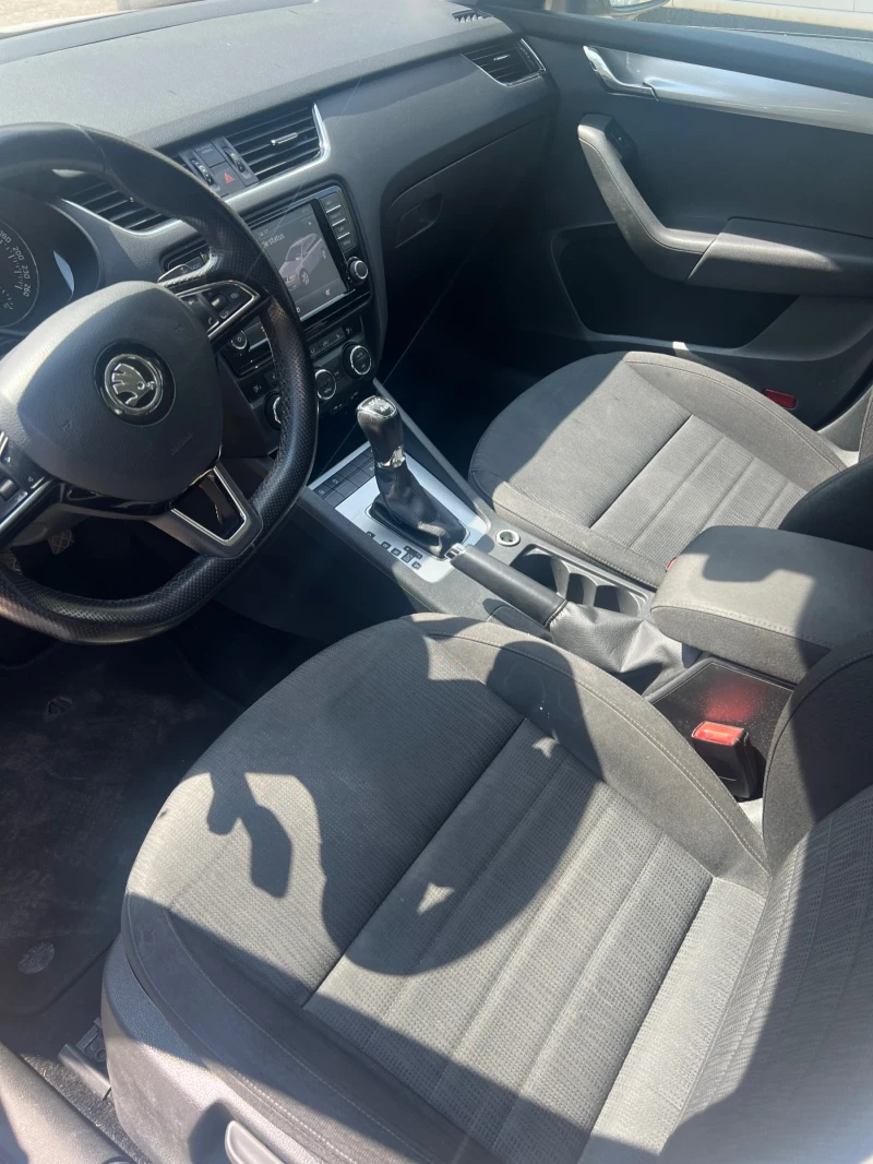 Skoda Octavia 2.0 184 4x4 full swiss! Cena bez analog na pazara!, снимка 12 - Автомобили и джипове - 52077762
