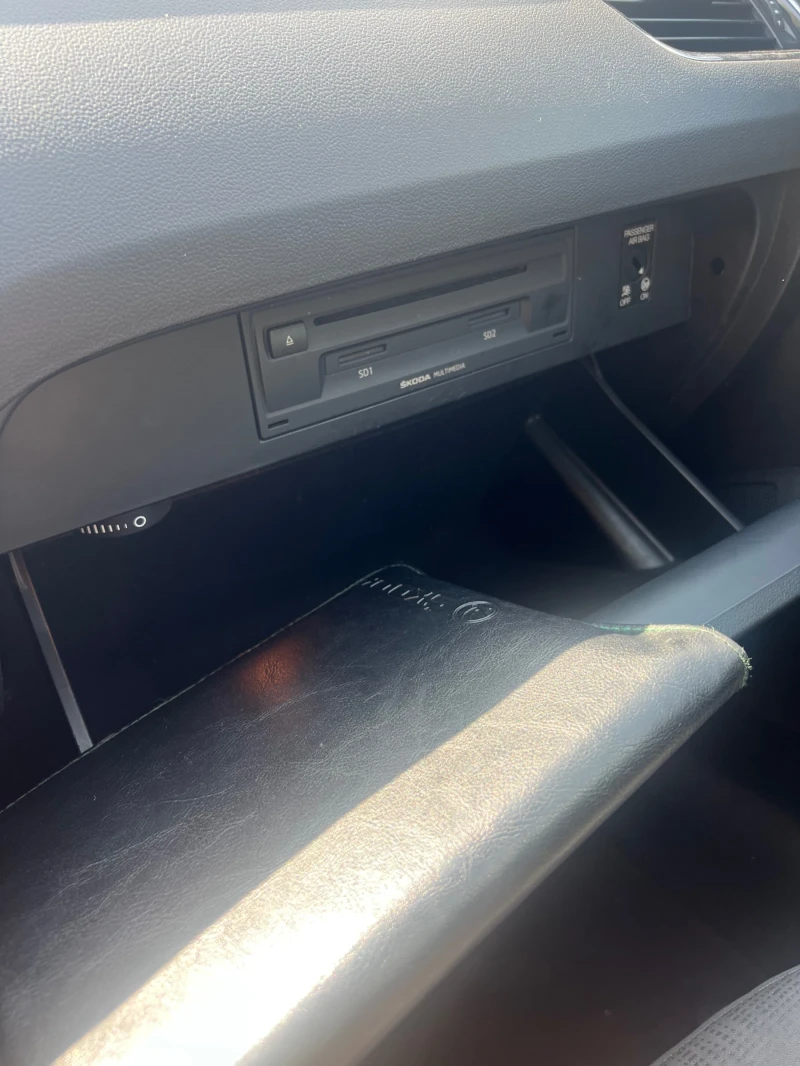 Skoda Octavia 2.0 184 4x4 full swiss! Cena bez analog na pazara!, снимка 11 - Автомобили и джипове - 52077762