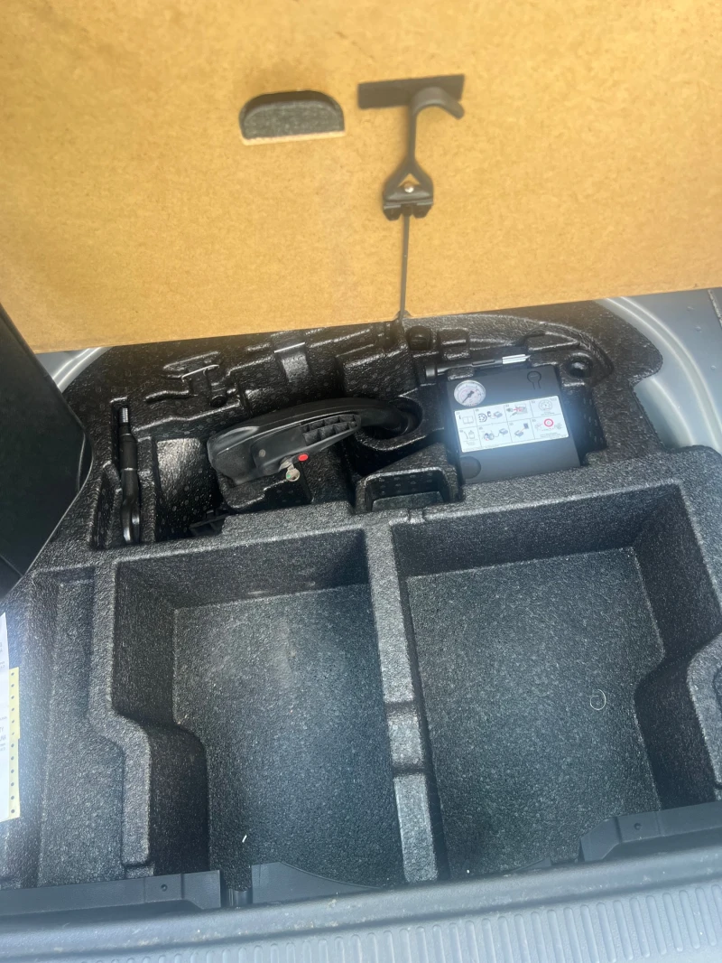 Skoda Octavia 2.0 184 4x4 full swiss! Cena bez analog na pazara!, снимка 9 - Автомобили и джипове - 52077762