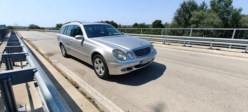Mercedes-Benz E 220, снимка 14 - Автомобили и джипове - 51884533