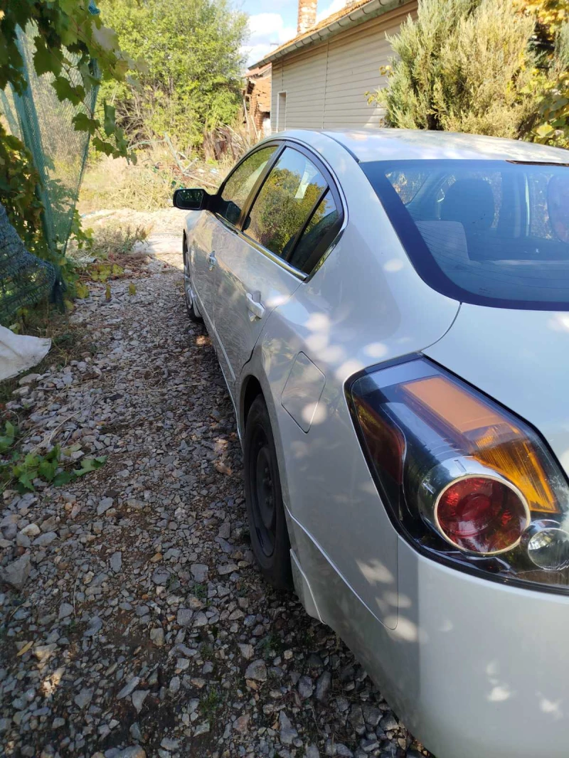 Nissan Altima, снимка 6 - Автомобили и джипове - 52078157