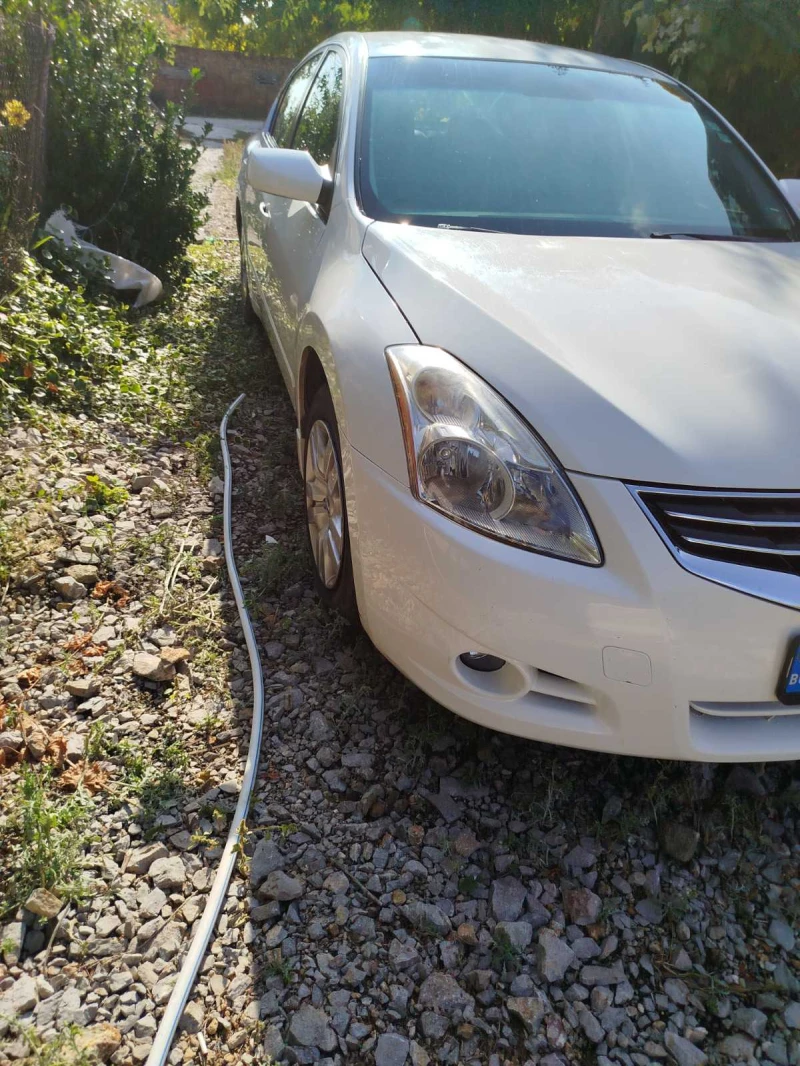 Nissan Altima, снимка 2 - Автомобили и джипове - 52078157