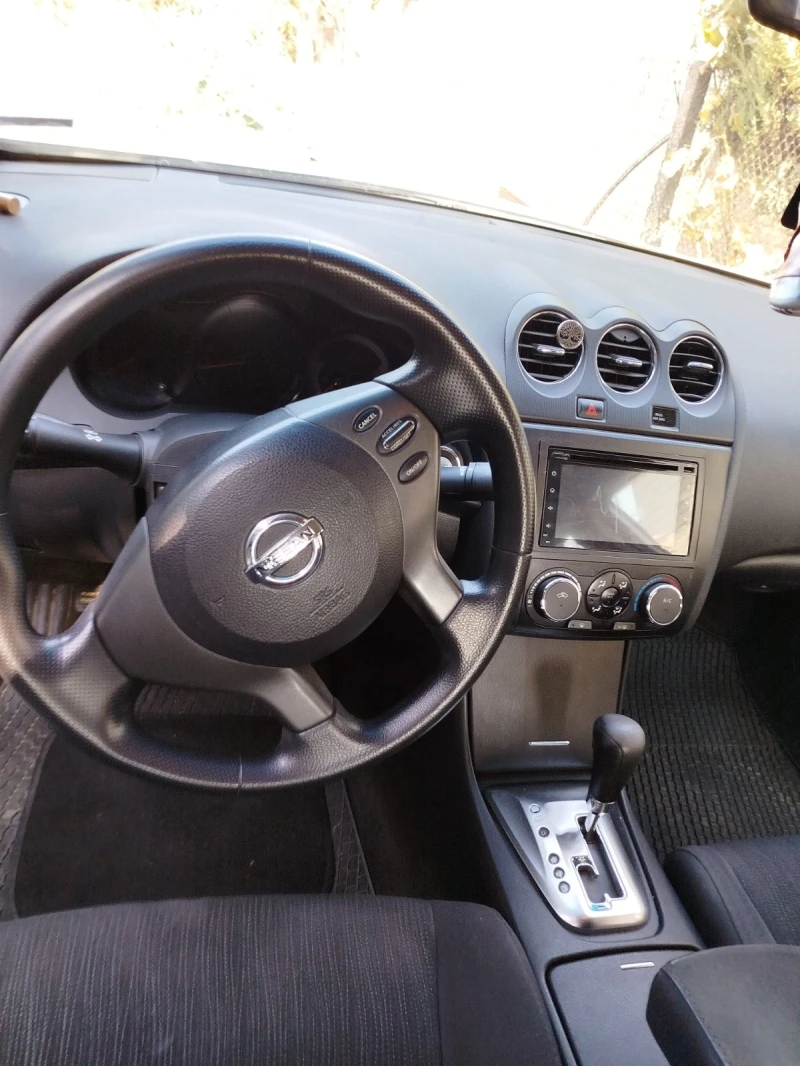 Nissan Altima, снимка 14 - Автомобили и джипове - 52078157