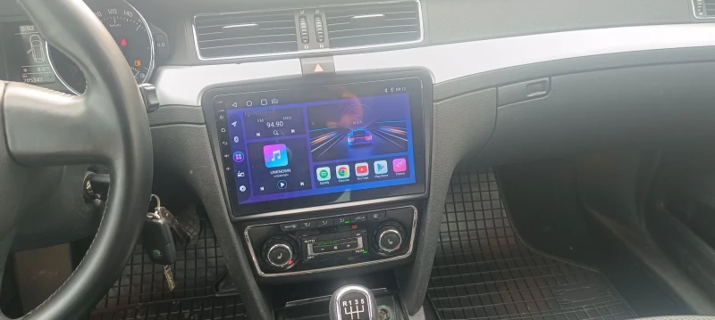 Skoda Superb 1.6 TDI 105k.c , снимка 10 - Автомобили и джипове - 52831901