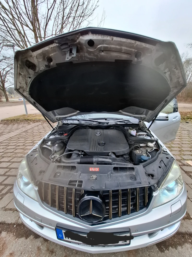 Mercedes-Benz C 220 Комби, снимка 11 - Автомобили и джипове - 53143425