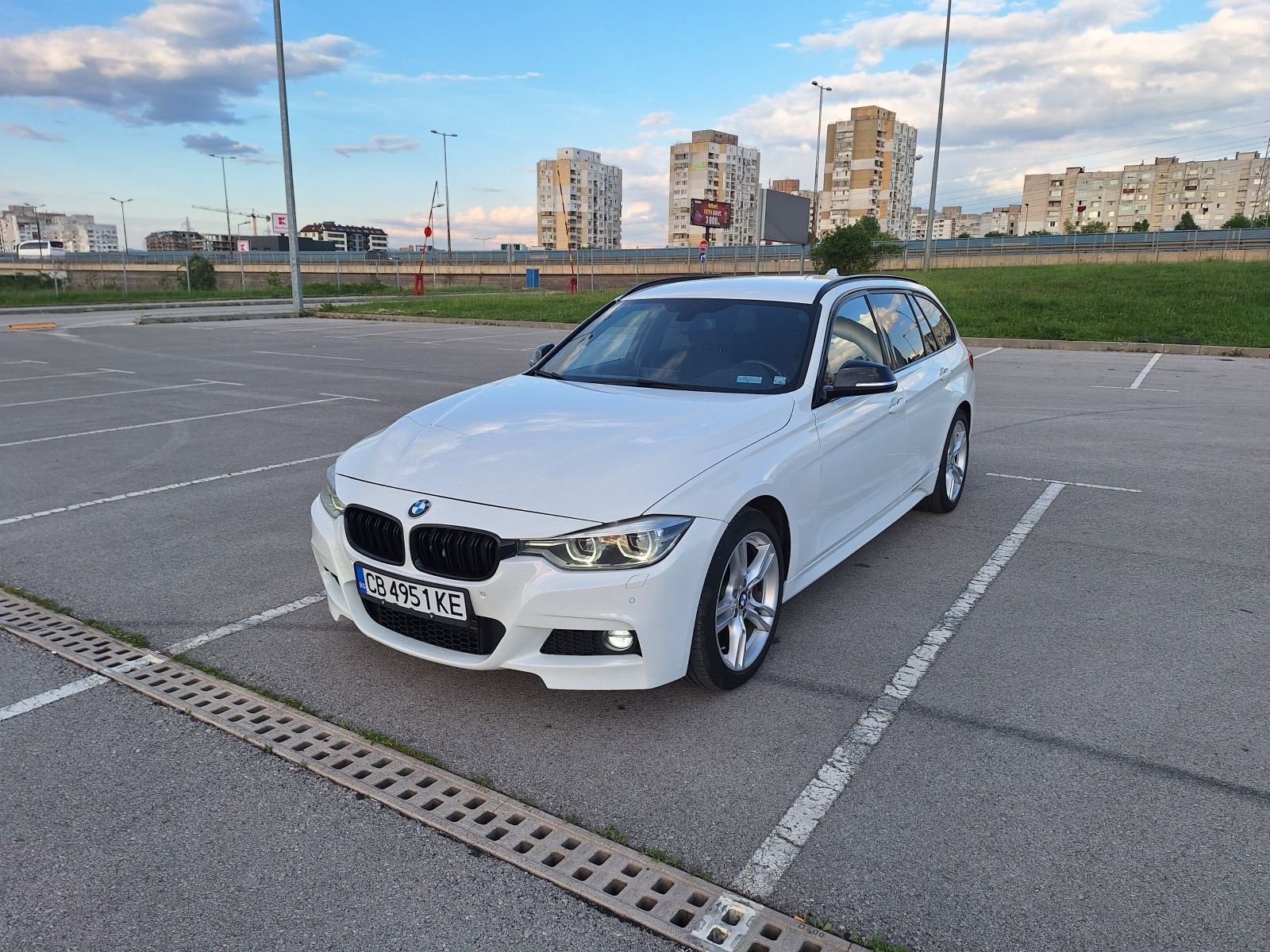 BMW 320 d xDrive/M sport/Full LED - изображение 1