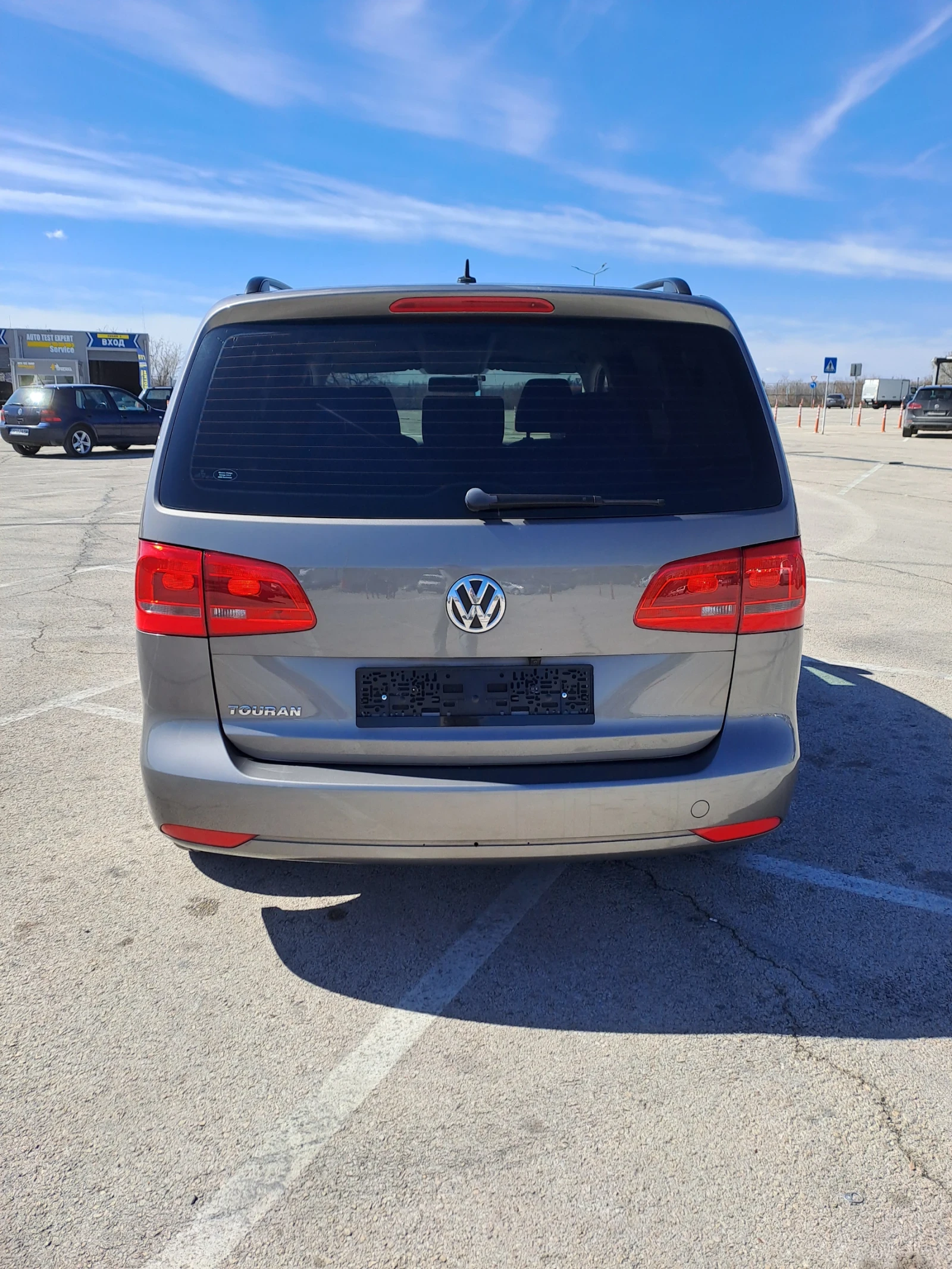 VW Touran 1.2 TSi Swiss 105к.с - изображение 4