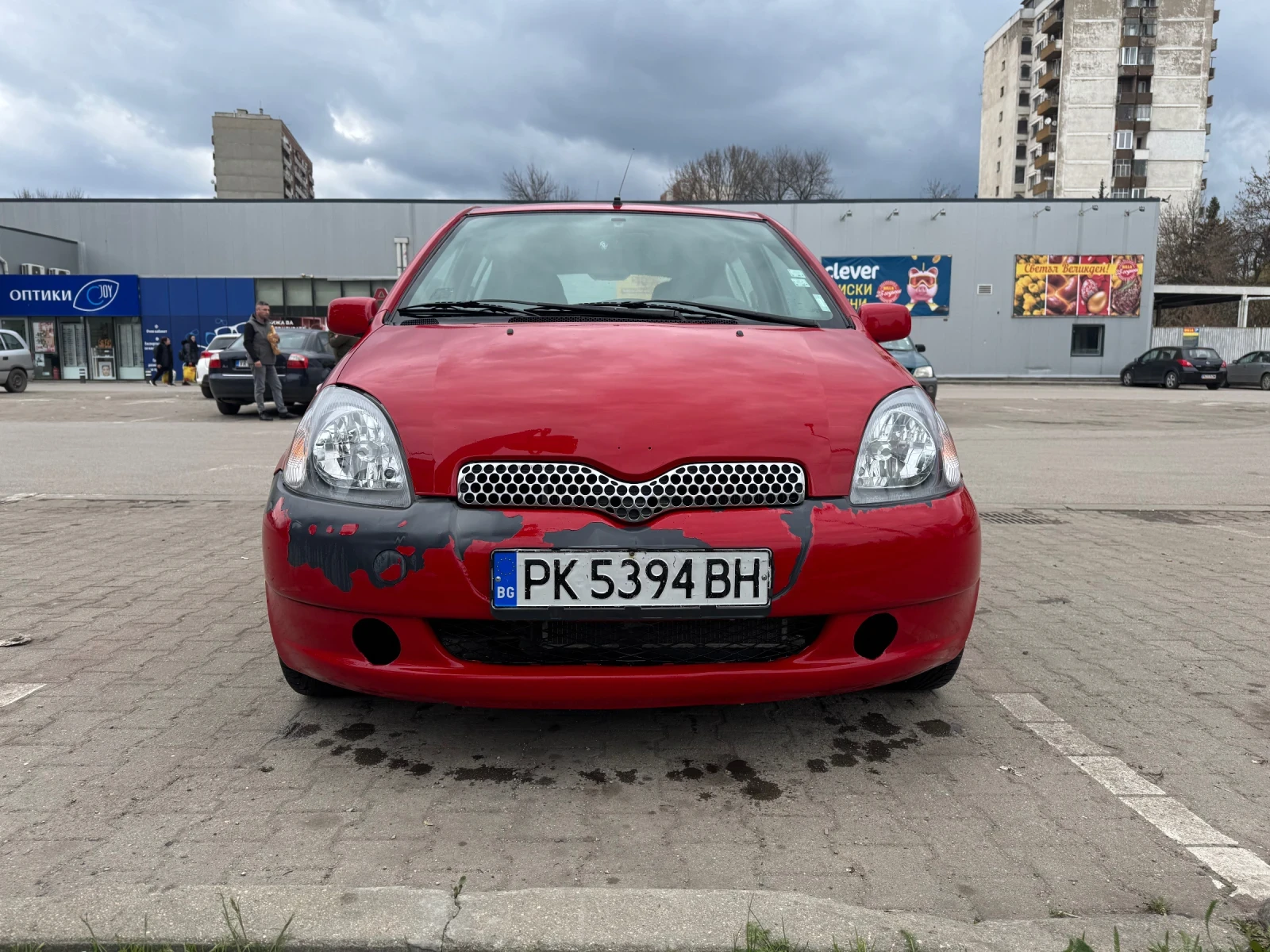 Toyota Yaris 1.3 - изображение 4